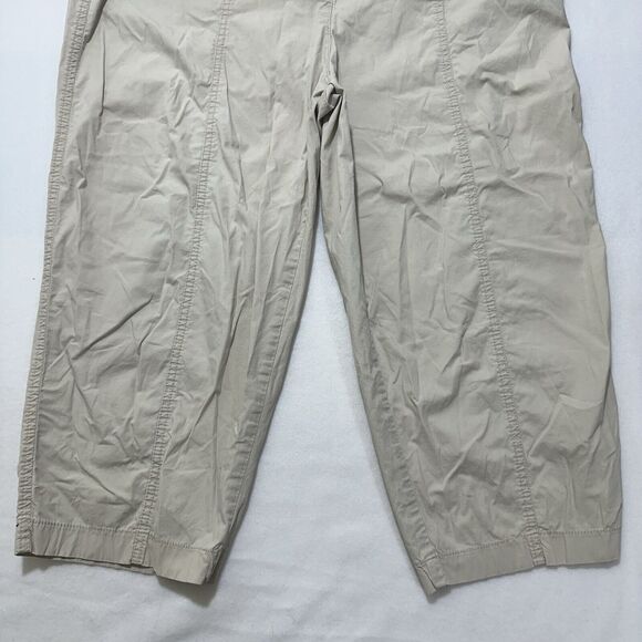 Chico's 2 Women's Large Khaki Beige Capri Pants 20" Inseam Stretch Lightweight - Picture 3 of 16
